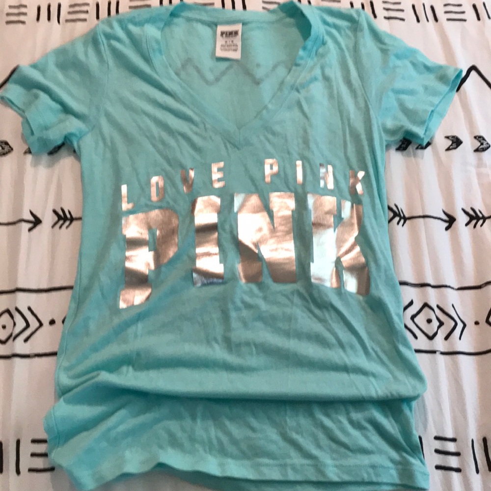 Victoria’s Secret PINK tee